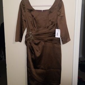 Kay Unger Embellished Stealth Dress NWT Size 6